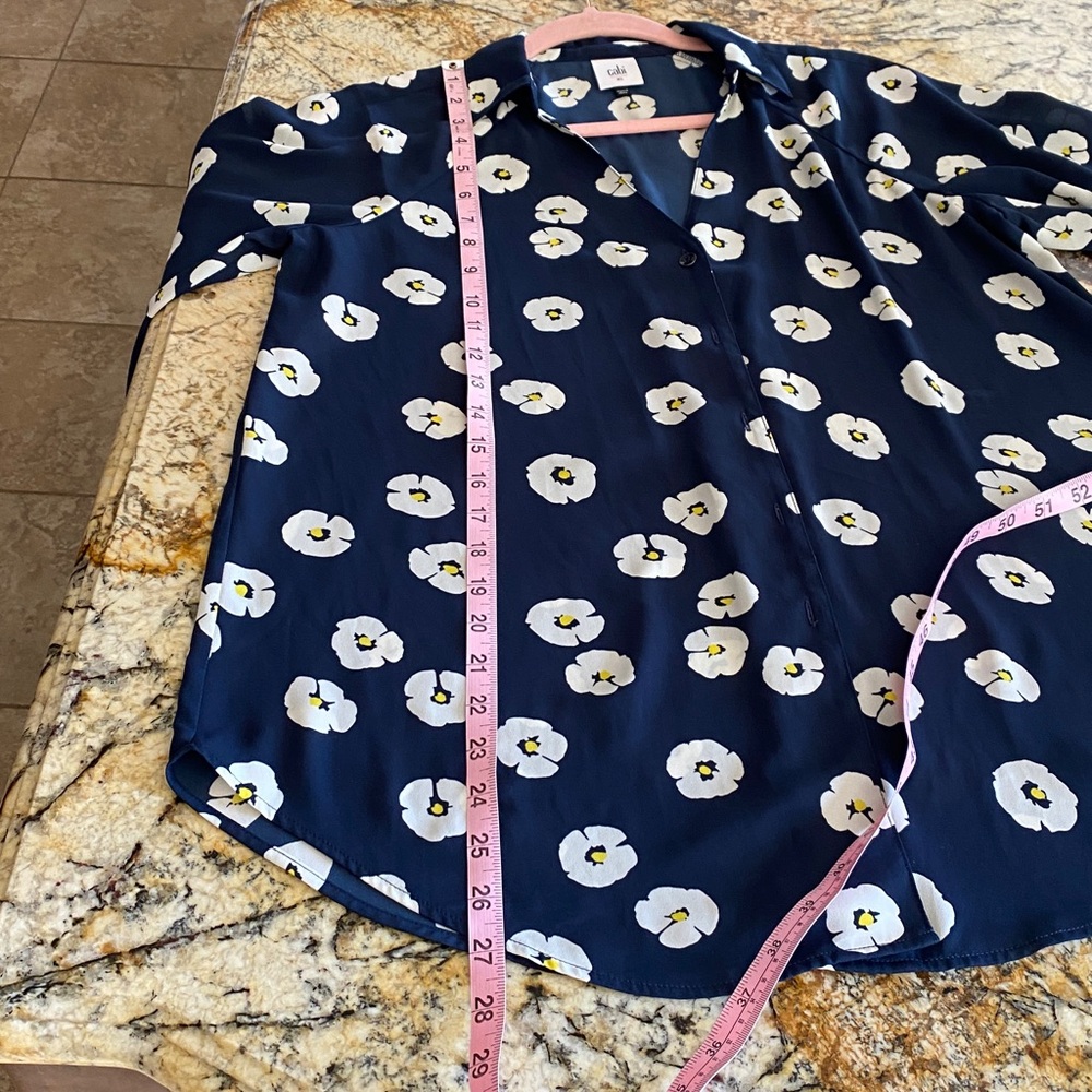 CABI Top - Picture 10 of 13